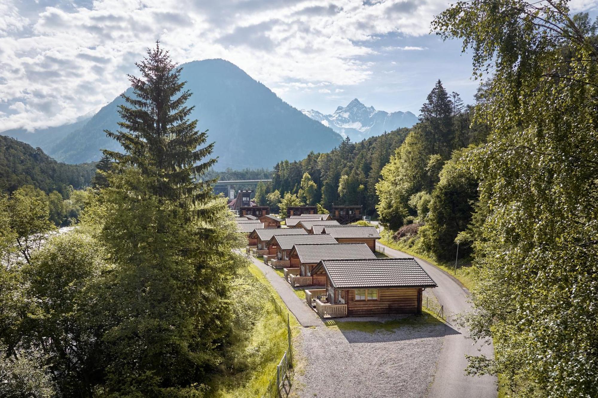 Area 47 - Tirol Otel Ötztal-Bahnhof Dış mekan fotoğraf