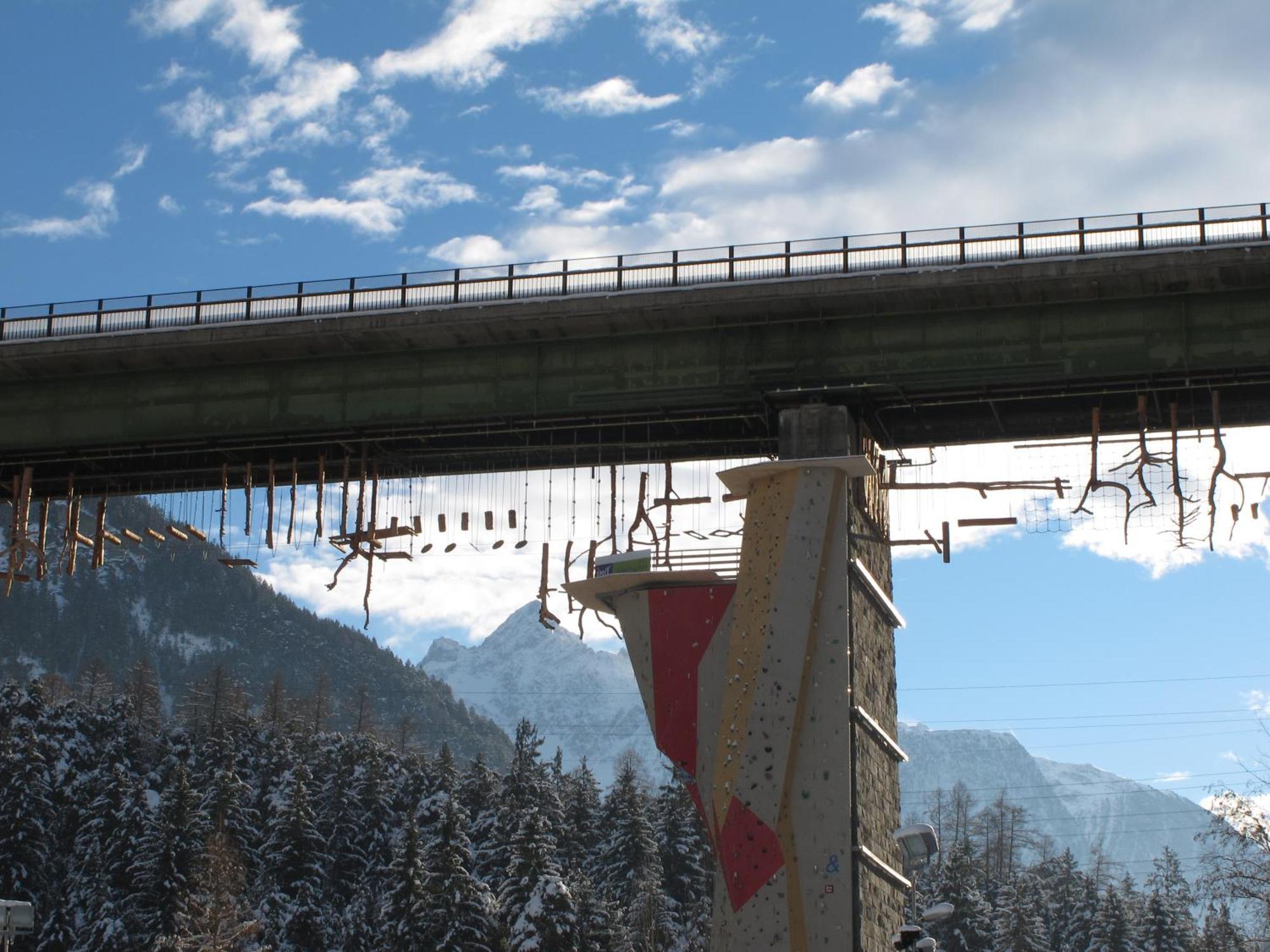 Area 47 - Tirol Otel Ötztal-Bahnhof Dış mekan fotoğraf